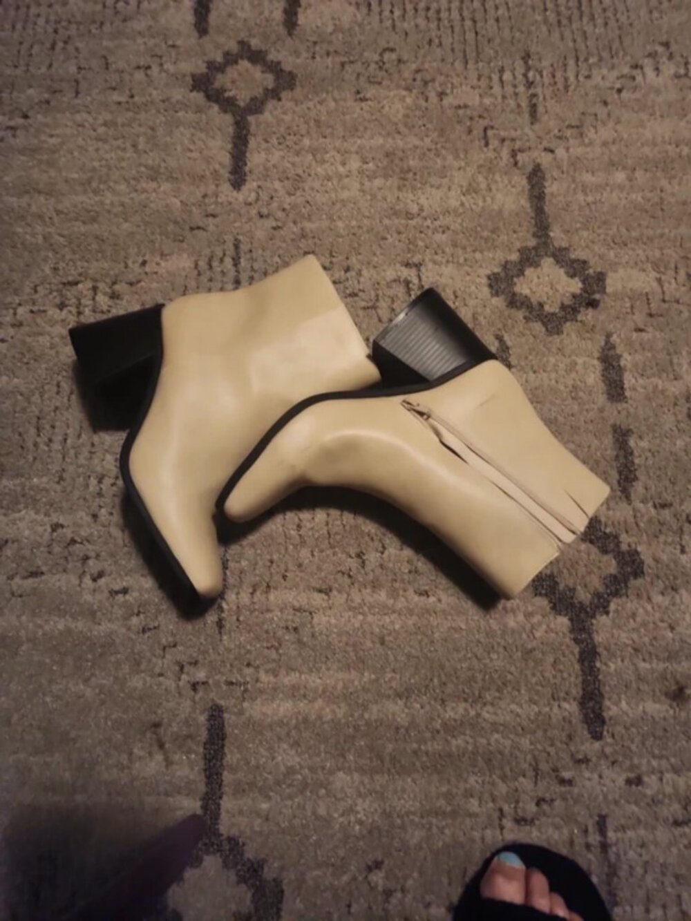 Crown Ivy Heels